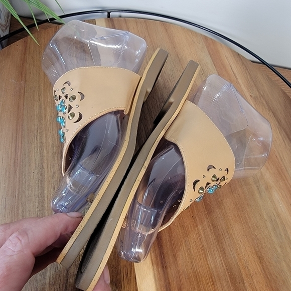 Lucky Brand 'Breese' Sandal Tan Thong with turquoise embellishments boho Size 7 - Picture 10 of 15